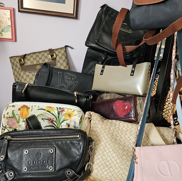 Luxury Colab @greenbergphylli & @pikaki7 Purses, Wallets, Jewelry & More! - Picture 8 of 16